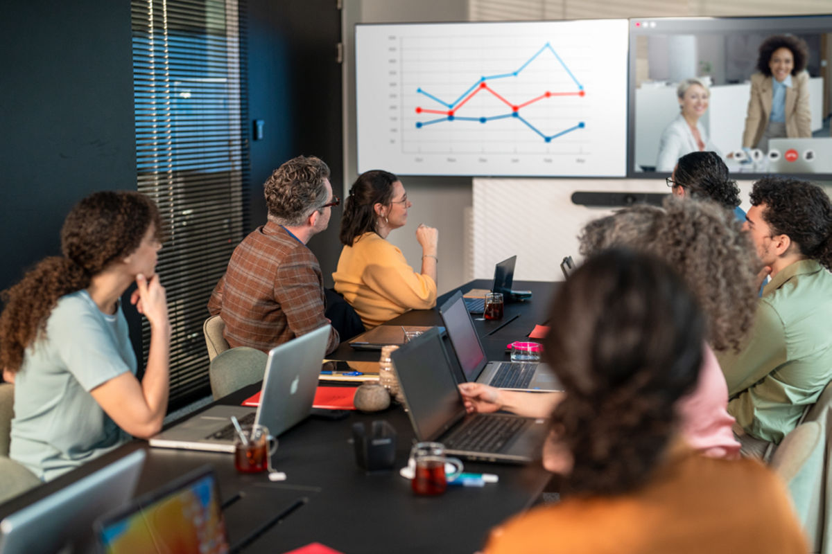 QSC and ClickShare enable seamless hybrid meetings in high-value meeting rooms - Barco